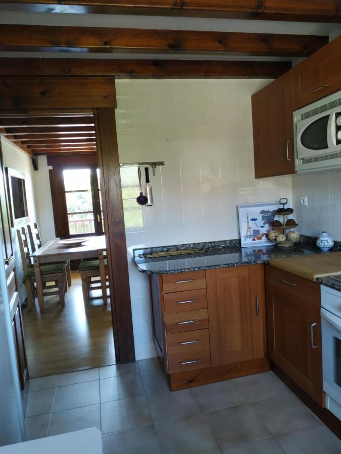 Apartamentos LLave de Santillana Santillana del Mar Exterior foto