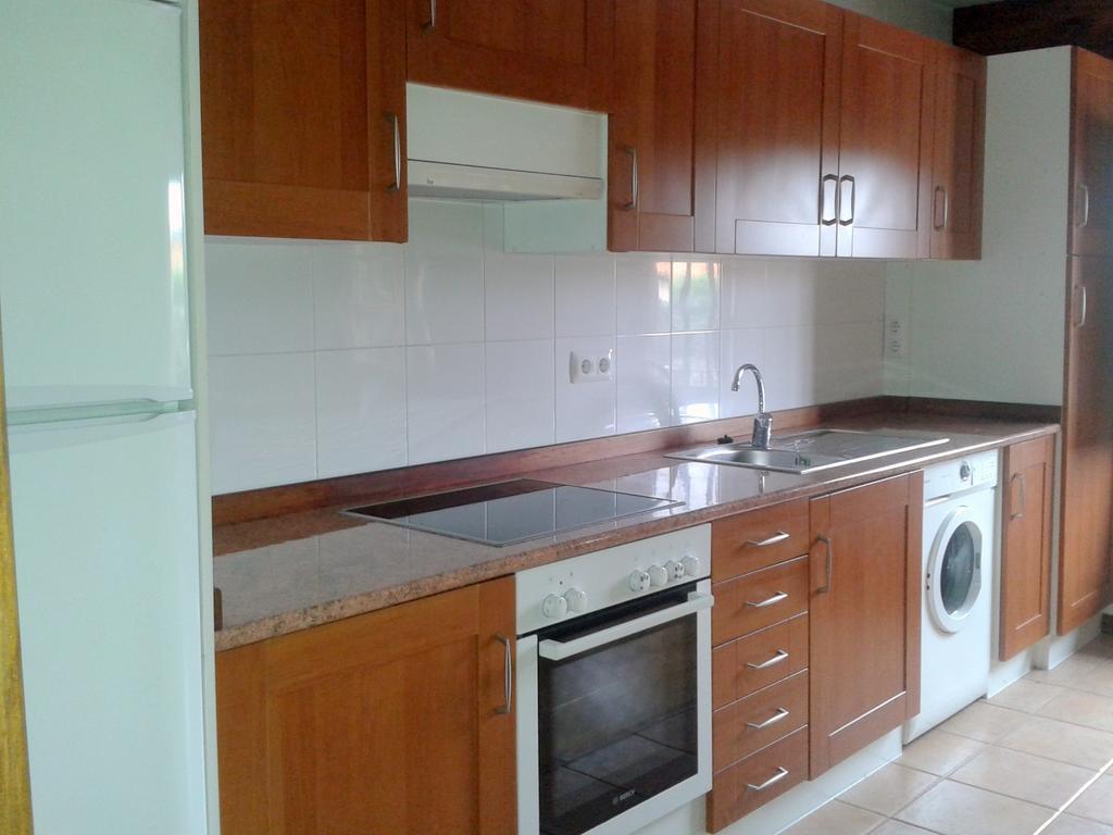 Apartamentos LLave de Santillana Santillana del Mar Habitación foto