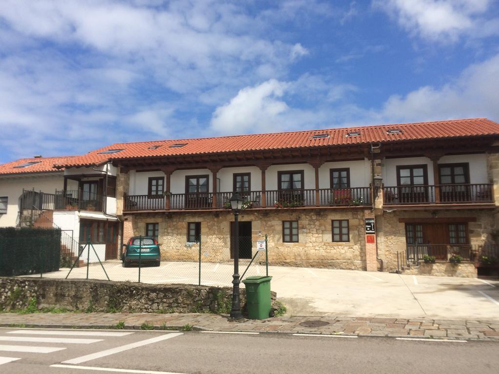 Apartamentos LLave de Santillana Santillana del Mar Exterior foto